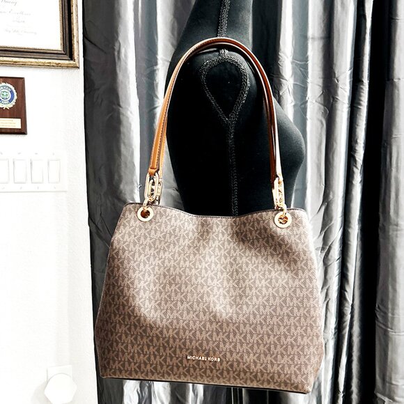 Michael Kors Kensington Large Logo Shoulder Tote Retail $358 Clearance Sale - Picture 4 of 15